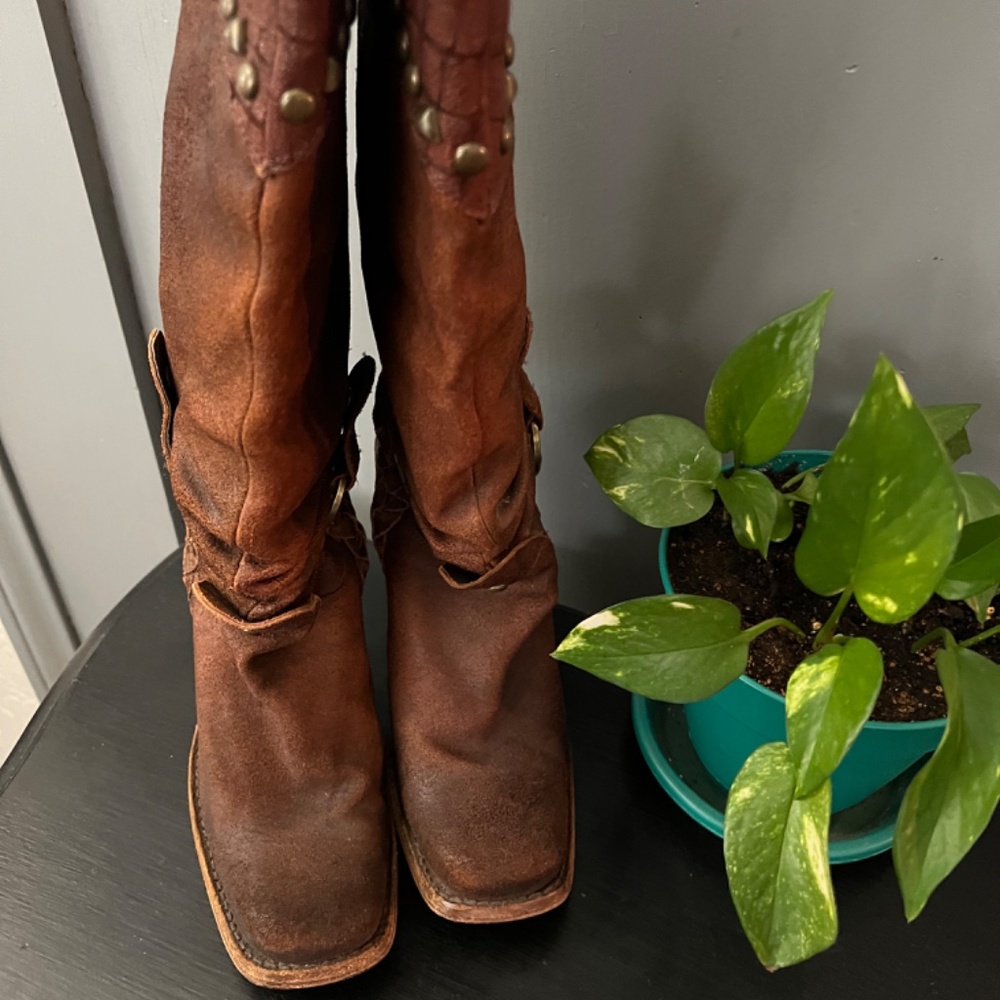 Boots Made In Spain - Picture 4 of 4